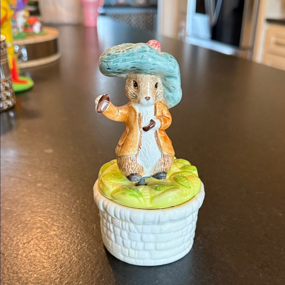 1989 vintage Schmid Beatrix Potter Benjamin Rabbit musical figure  nursery